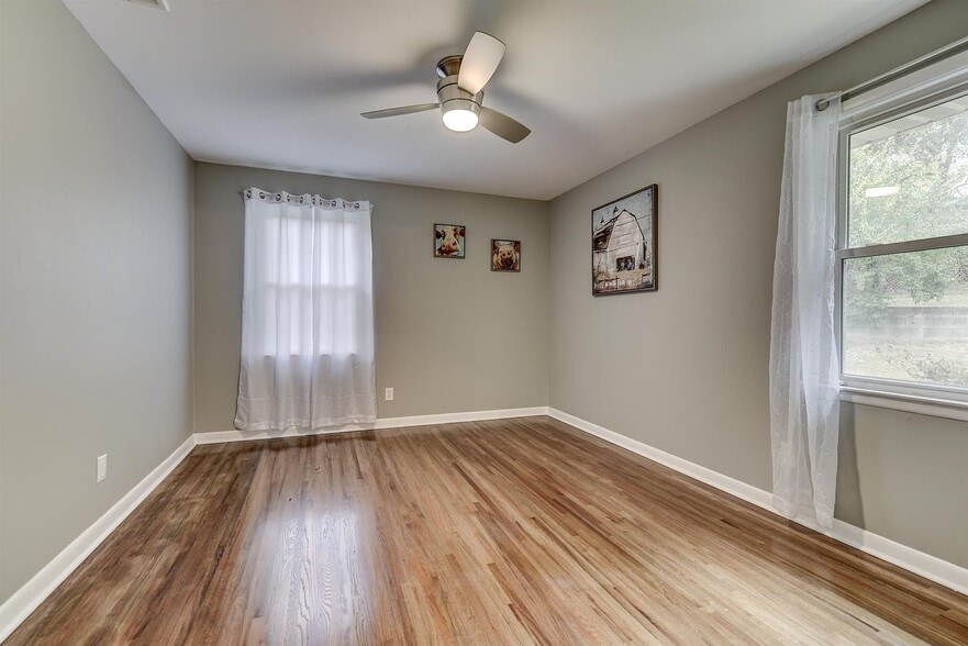 Building Photo - 2322 Cabin Hill Rd