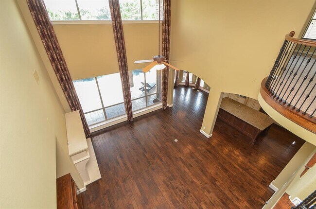 Building Photo - 27411 Robillard Springs Ln