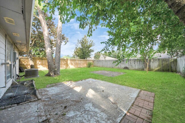 Building Photo - 26722 Cypresswood Dr