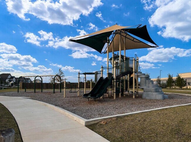 Building Photo - 1620 Brimhurst Dr