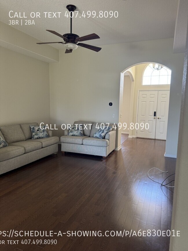 Building Photo - 13500 Biscayne Dr