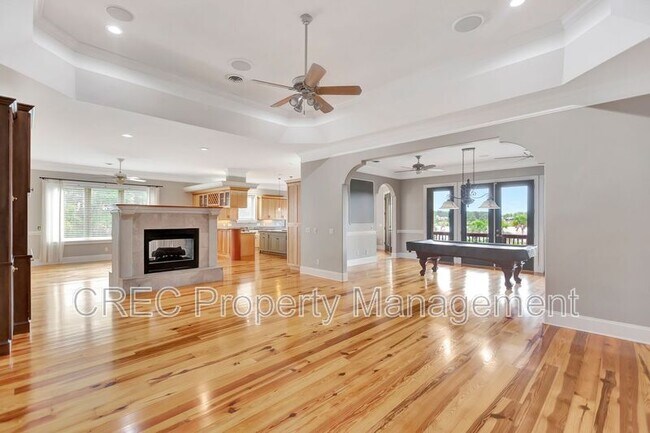 Building Photo - 1392 Eden Rd