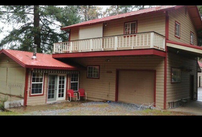 Building Photo - Unique fully furnished 1-2 bedroom property secluded on Newtown Road ten minutes from Placerville!