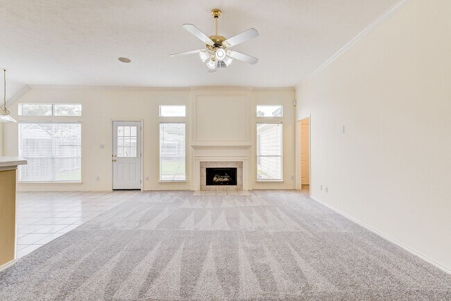 Building Photo - Exquisite 4-Bedroom Home in Copperfield: A...