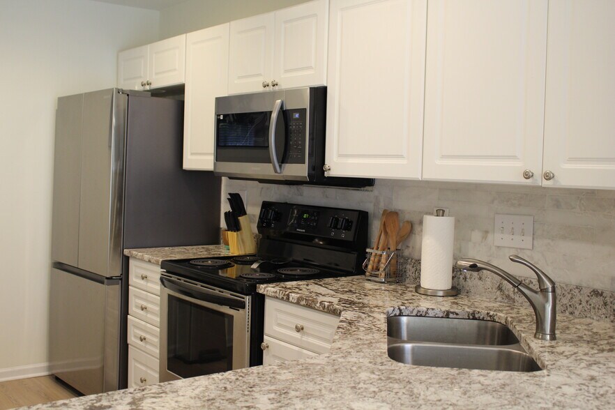 Building Photo - 4564 Antelope Ln