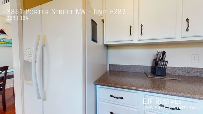 Building Photo - 3861 Porter St NW