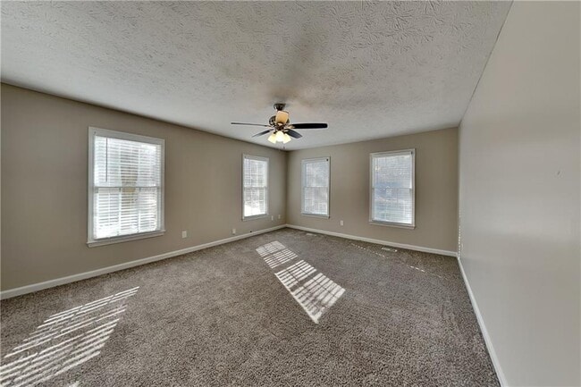 Building Photo - 284 Kent Ln