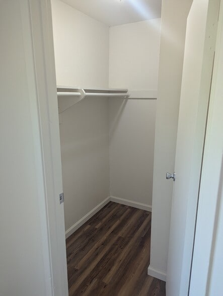 Building Photo - 72676 Willow St