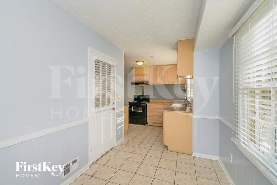 Building Photo - 195 King David Dr SW