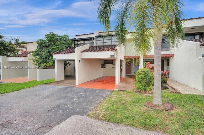 Primary Photo - 6483 Racquet Club Dr