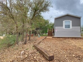 Building Photo - Cute 3/2!