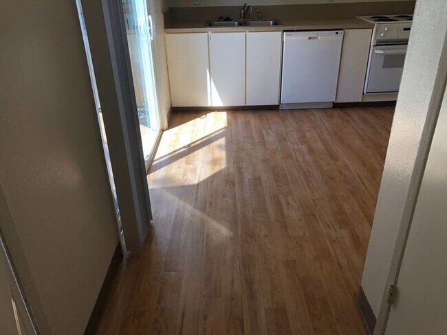 Building Photo - 13439 SE Stark St