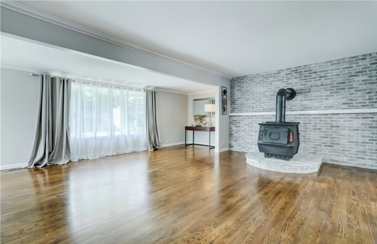 Building Photo - 138 Cherry Rd