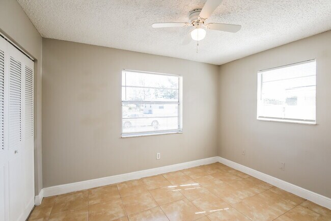 Building Photo - 18940 NW 33rd Pl