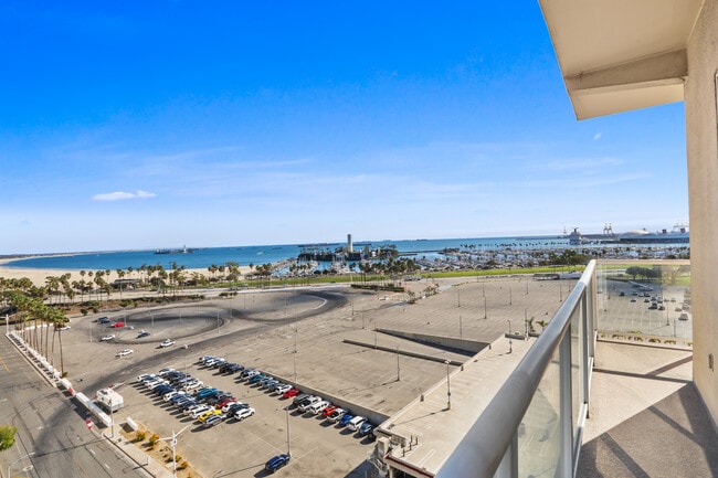 Building Photo - 488 E Ocean Blvd