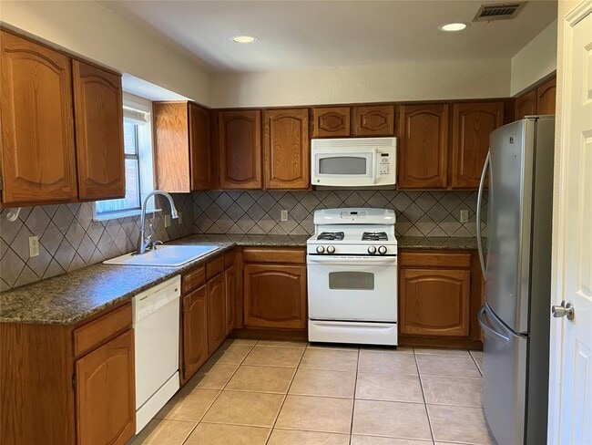 Building Photo - 7409 Potters Trail