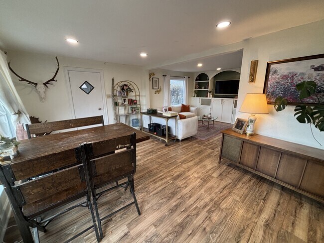 Building Photo - 1954 Florida Ave