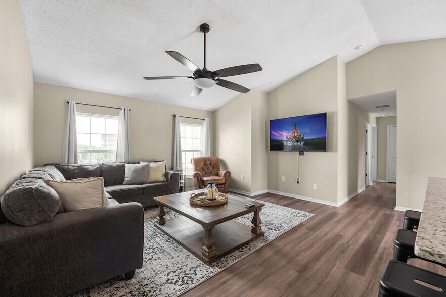 Building Photo - 2822 Formosa Blvd