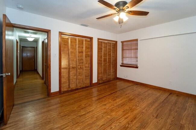 Building Photo - 64 Fullerwood Dr