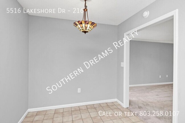 Building Photo - 5516 Lakeshore Dr