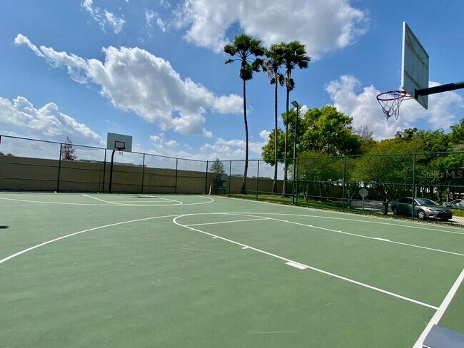 Building Photo - 7511 Seurat St