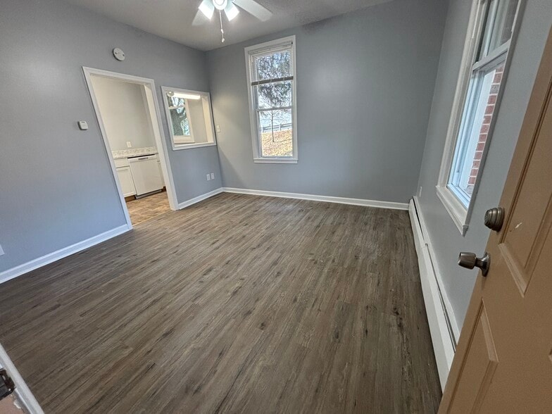 Living room - 6045 Old Washington Rd