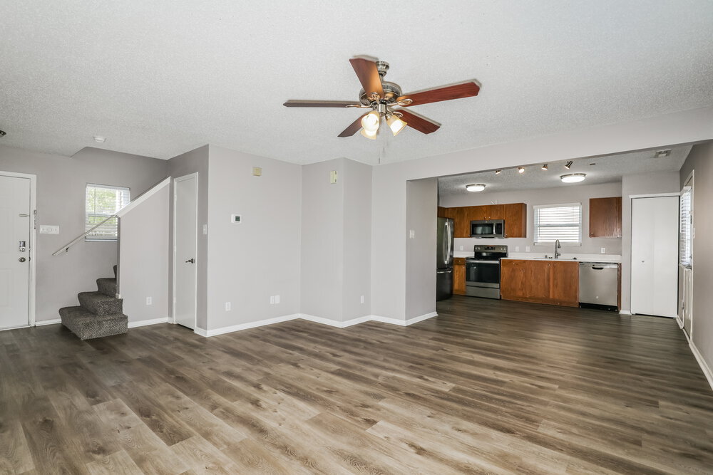 Building Photo - 708 Adagio Dr