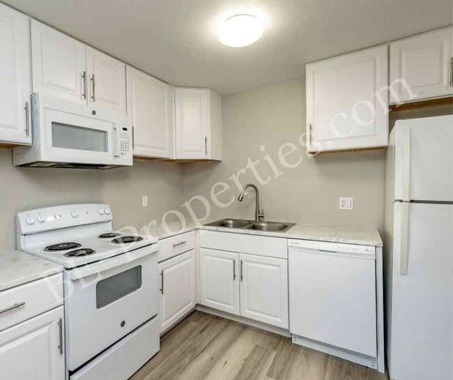 Building Photo - Central Tacoma Rambler