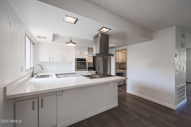 Building Photo - 3868 N 30th St