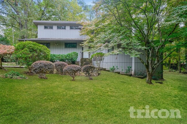 Building Photo - 38 Argyll Dr