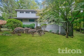 Building Photo - 38 Argyll Dr