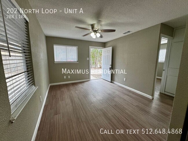 Building Photo - 202 W N Loop Blvd