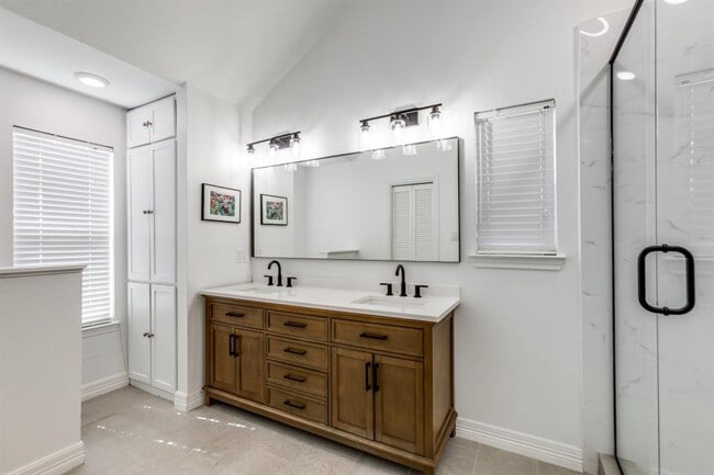 Building Photo - 1113 Taulbee Ln