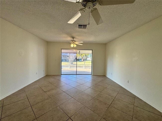 Building Photo - 1008 Yellowbird Pl