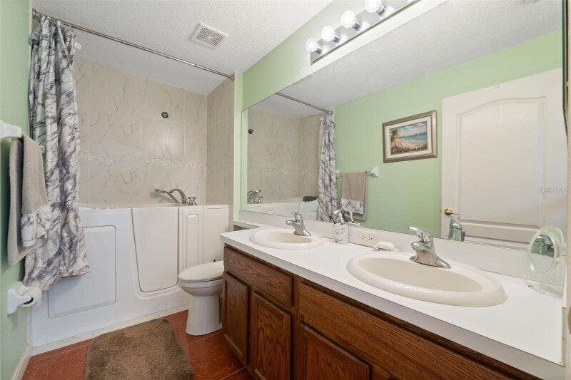 Building Photo - 1201 Dustan Pl