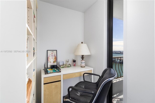 Building Photo - 555 NE 15th St