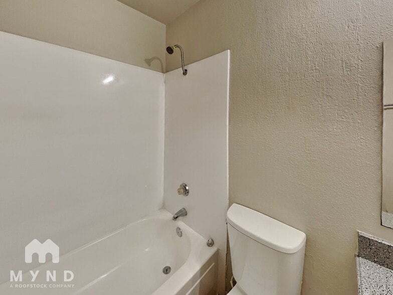 Building Photo - 11837 Garden Terrace Dr