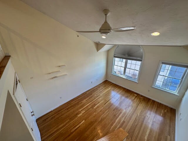 Building Photo - 47 Alder St