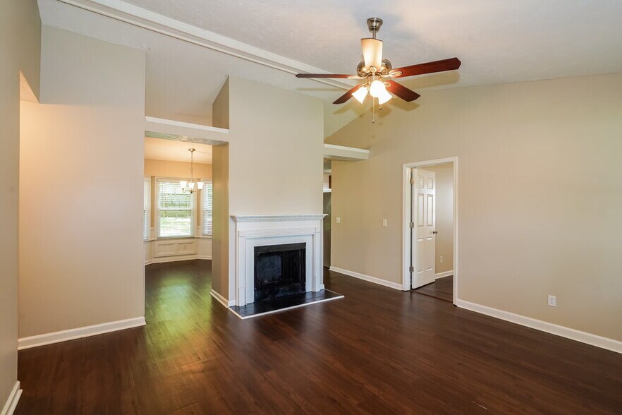 Building Photo - 408 Dellwood Dr
