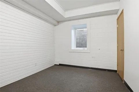 Building Photo - 104 E Barker St