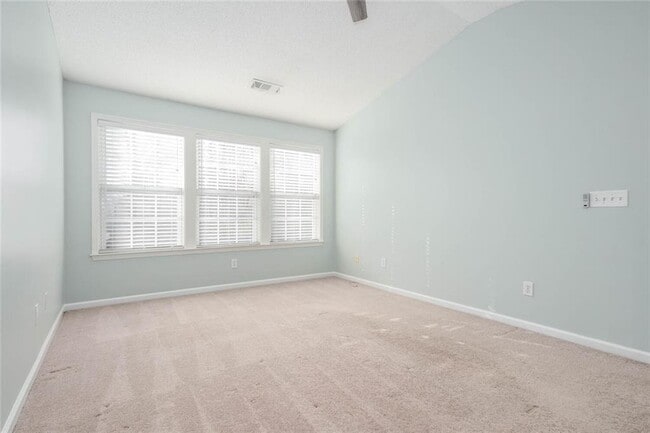 Building Photo - 380 Wittenridge Ct