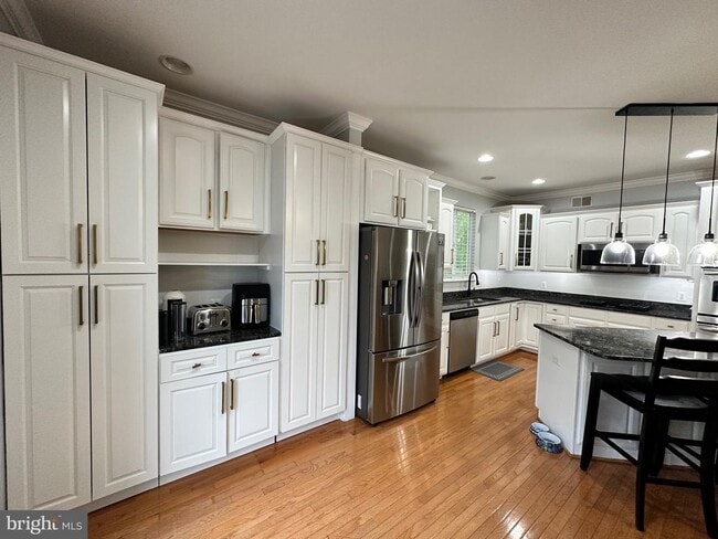 Building Photo - 44251 Huron Terrace