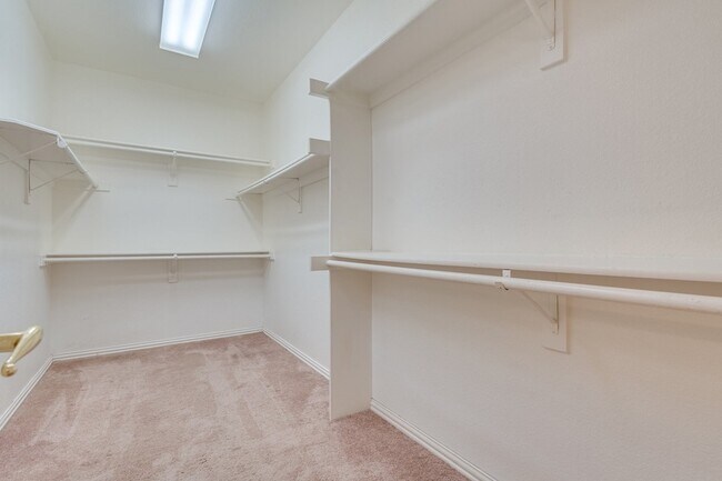 Building Photo - 3829 Bonita Dr