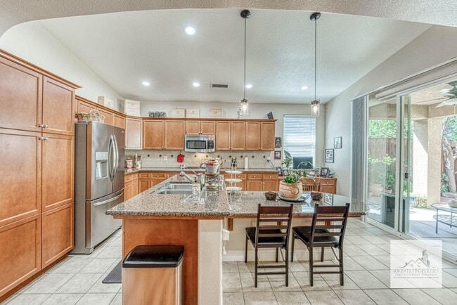Building Photo - Beautiful Harlan Ranch Home