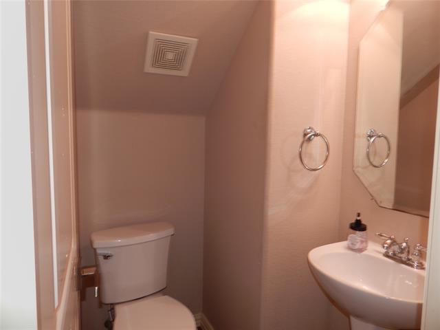 Building Photo - 2865 Laurel Oak Dr