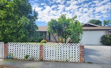 Building Photo - $4595 - **COMING SOON 8/1/26** Well Maintained 3 Bed / 2 Bath Home near Valley Christian HS w/ Pool