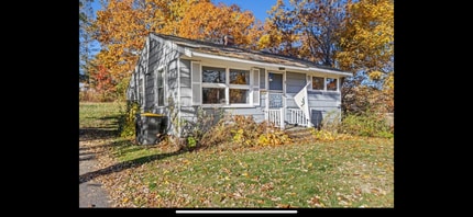 Building Photo - 6 Rose Hill Way