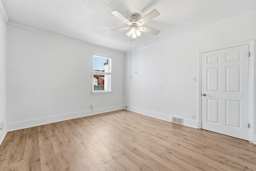 Building Photo - 98 S 18th St