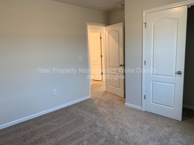 Building Photo - 3116 Lake Barkley Way