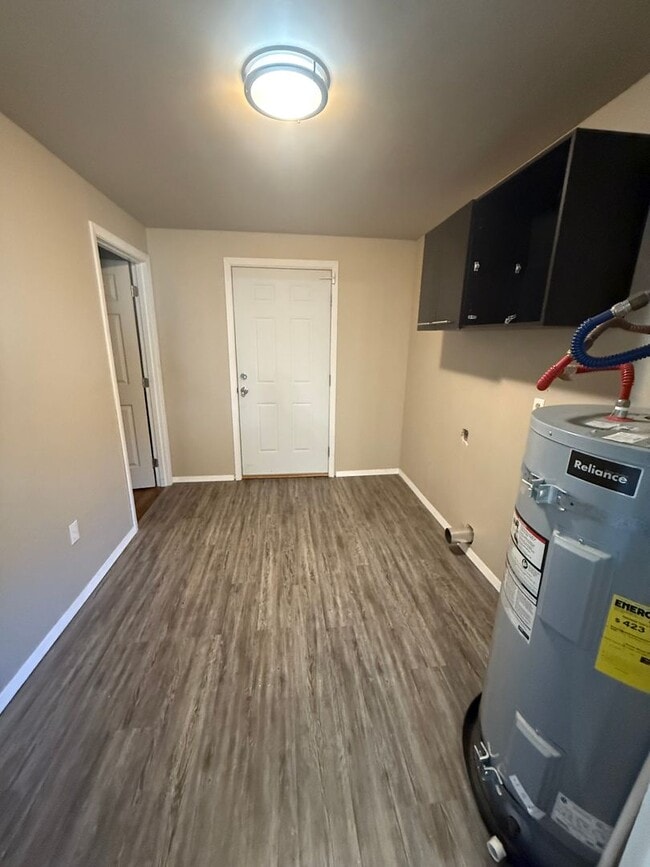 Building Photo - Updated 3+ Bedroom 2 Bath House with Large Fenced In Yard